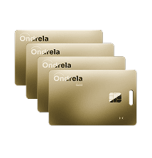 Cuatro tarjetas localizadoras doradas Ondrela apiladas — el pack más popular